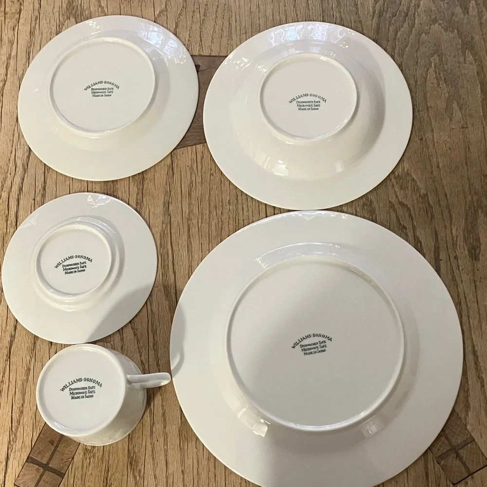 Williams Sonoma Heart-Embellished White Dinnerware Set